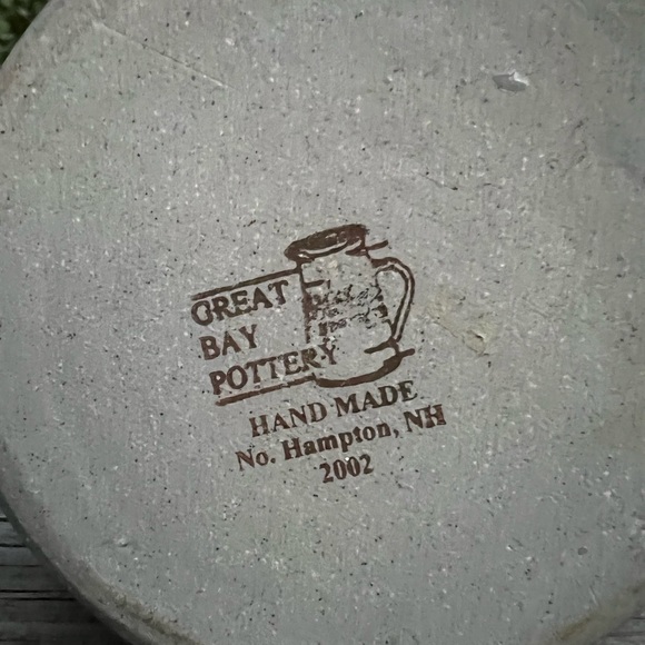 Great Bay Pottery Small Loon Crock 2002 NH - Picture 4 of 9